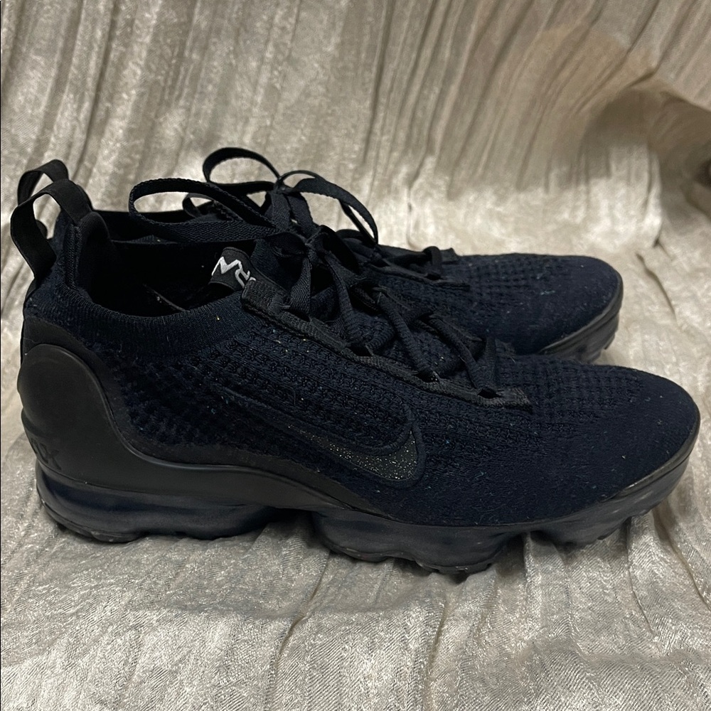 Nike Women’s Vapormax Triple Black
